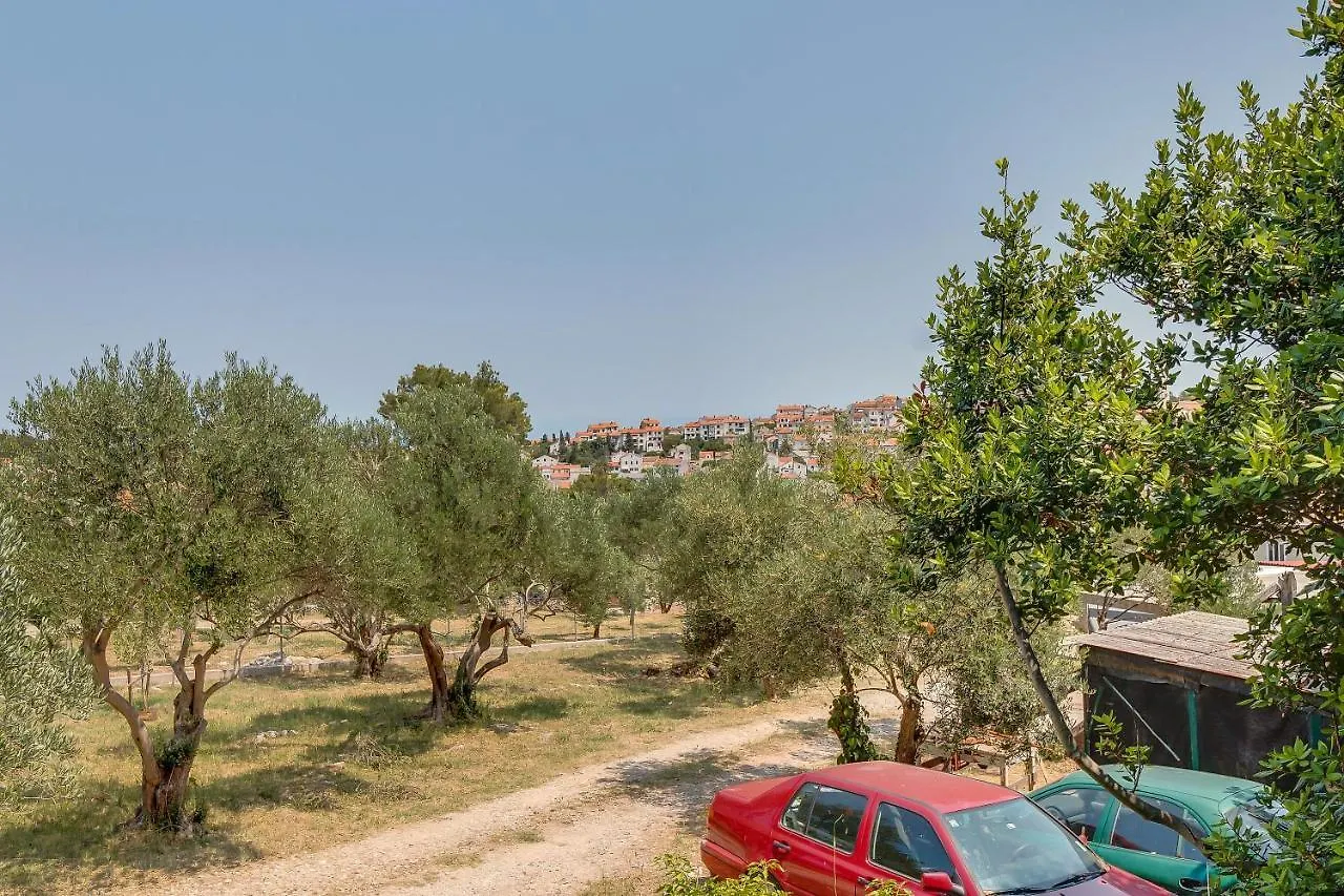 Apartments With A Parking Space Mali Lošinj
