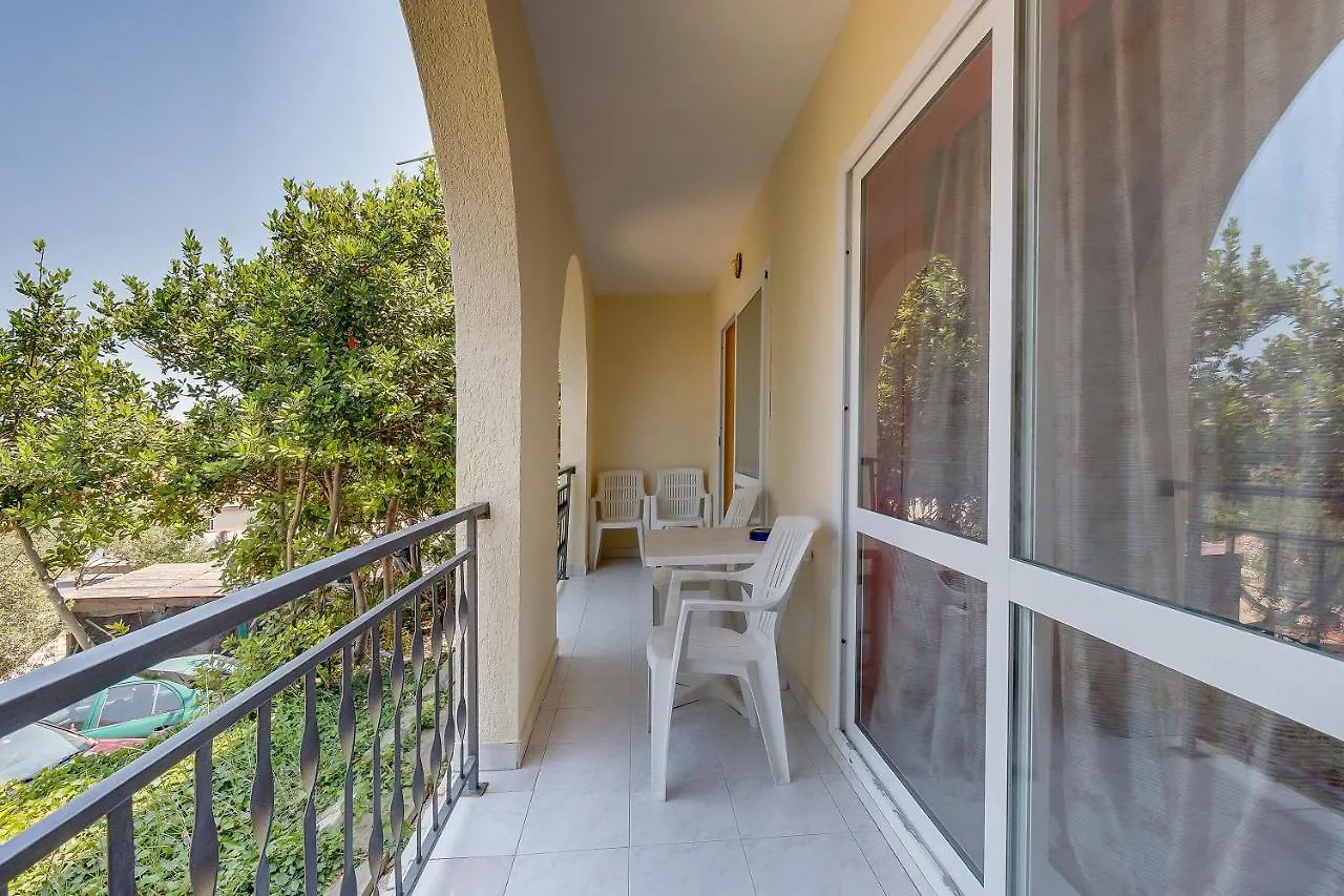 Apartments With A Parking Space Mali Lošinj
